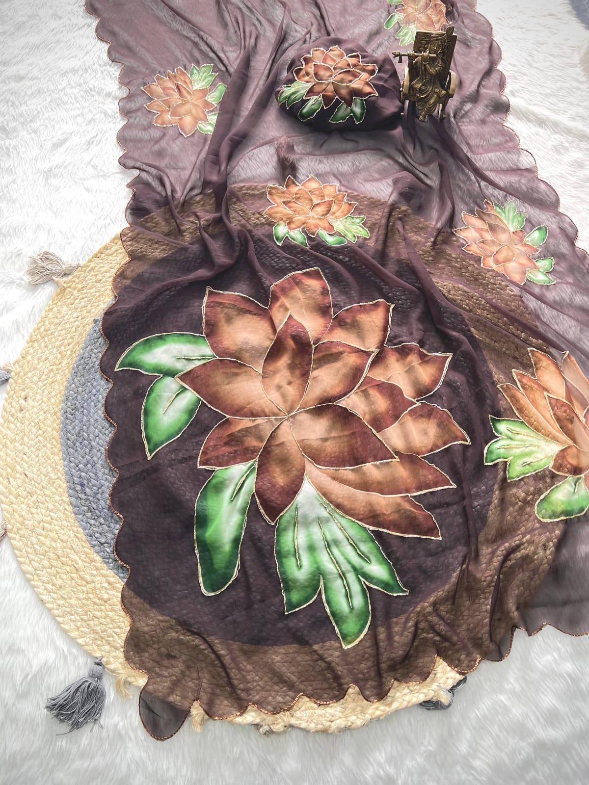 Soft pure Georgette handwork sarees It has all over Digital print with *handwork (Khatli) work Digital printed saree.