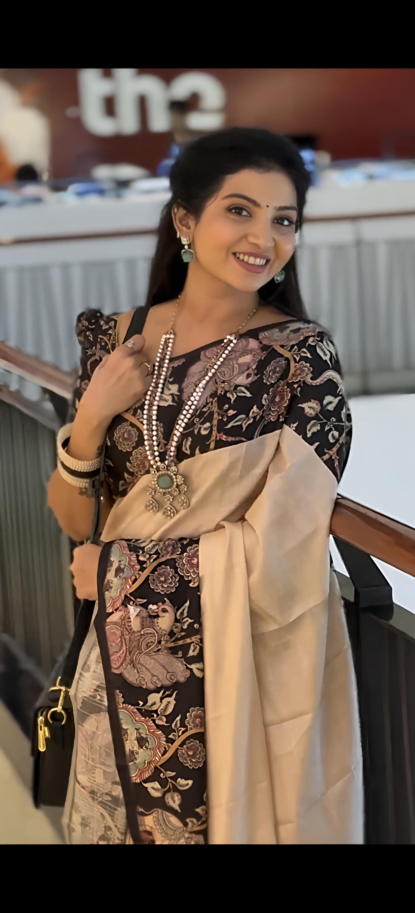 Heavy handloom tussar silk  saree with gajraj chitrakala digital print on allover saree