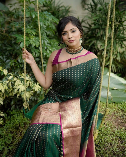 BEAUTIFUL RICH PALLU & JACQUARD WORK ON ALL OVER THE SAREE.  BLOUSE : CONTRAST EXCLUSIVE JACQUARD BORDER.