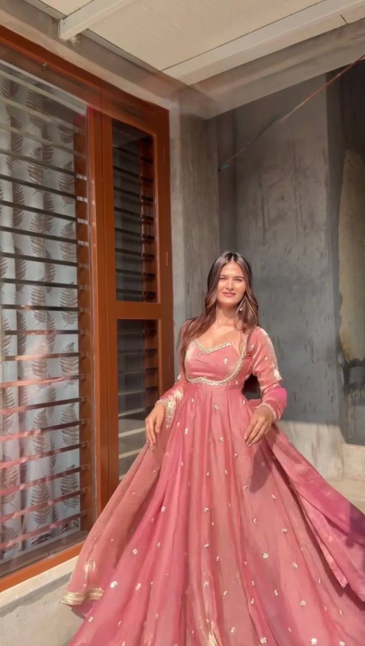 Elegant Ethnic Anarkali with Dupatta Peach
